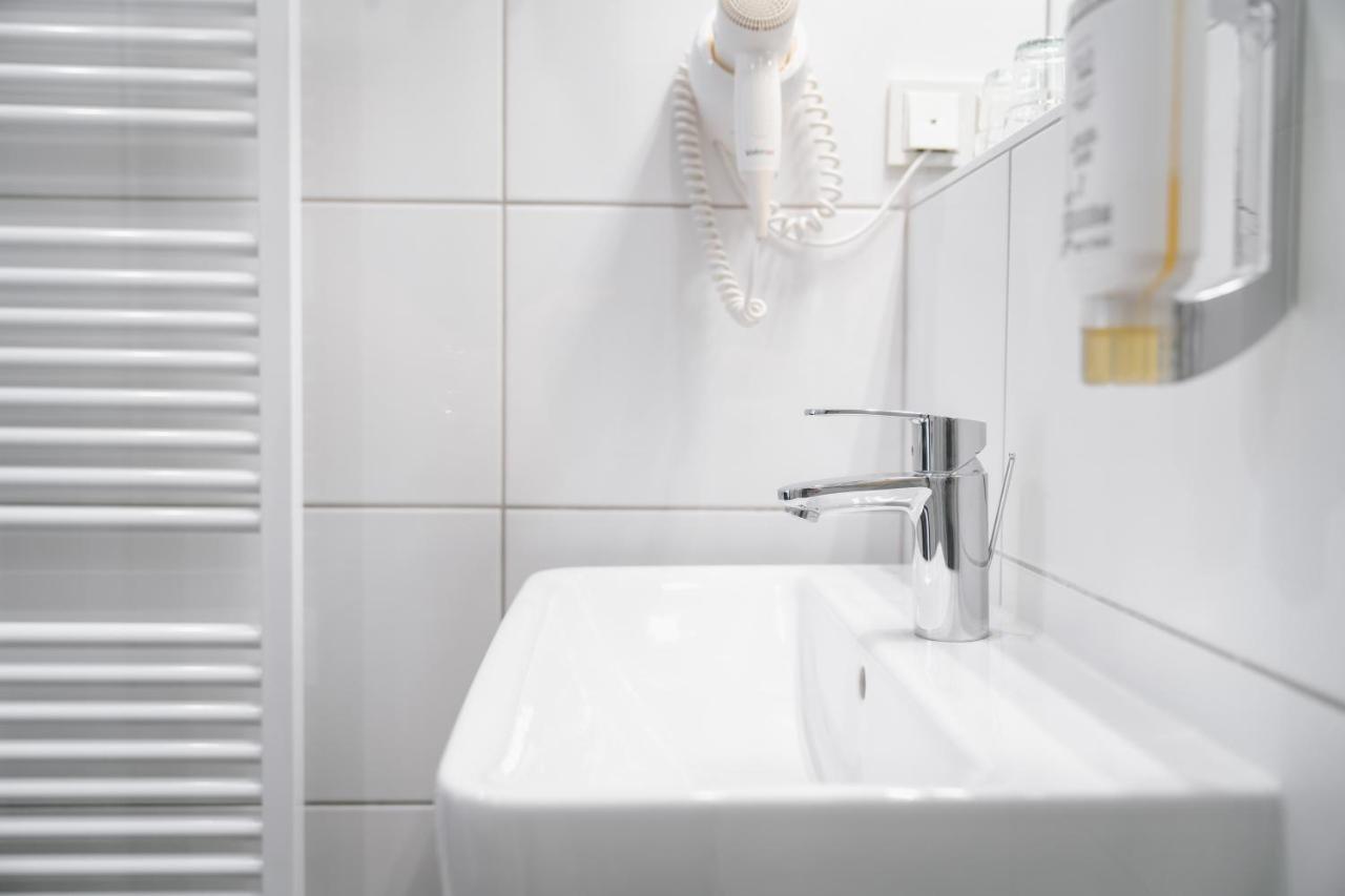 Hotel Stuempelstal Marburg Bagian luar foto