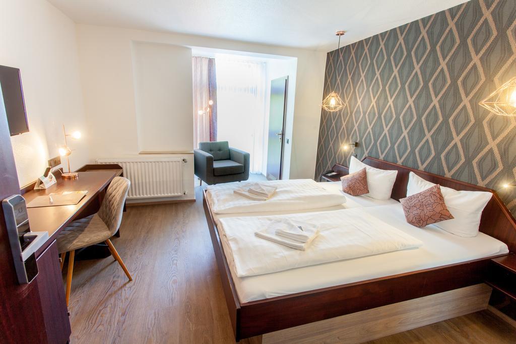 Hotel Stuempelstal Marburg Bagian luar foto